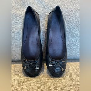 Vionic Minna Ballet Flats Womens 8M Black Leather Slip On Shoes Snakeskin Toe